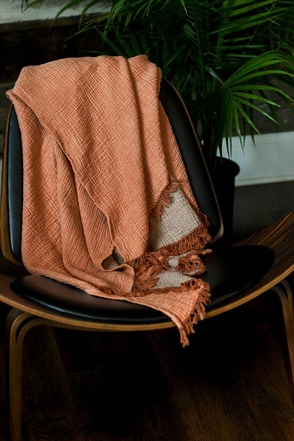 RIVIERA THROW | APRICOT - GINGER SNAP