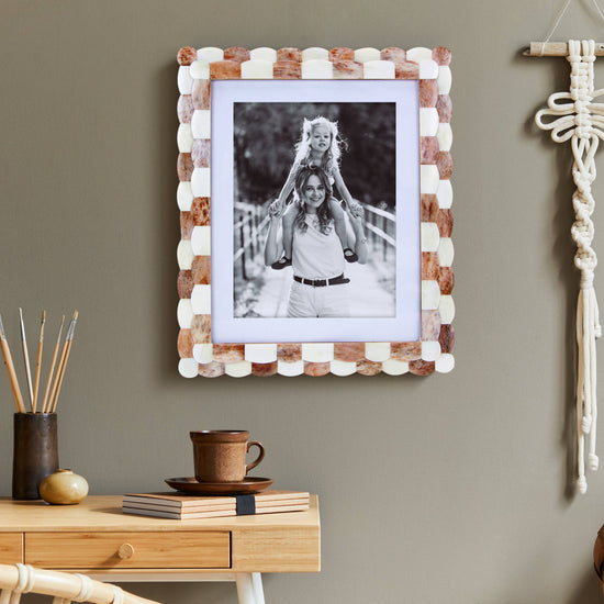 Scalloped Brown & White Picture Frame (8x10)