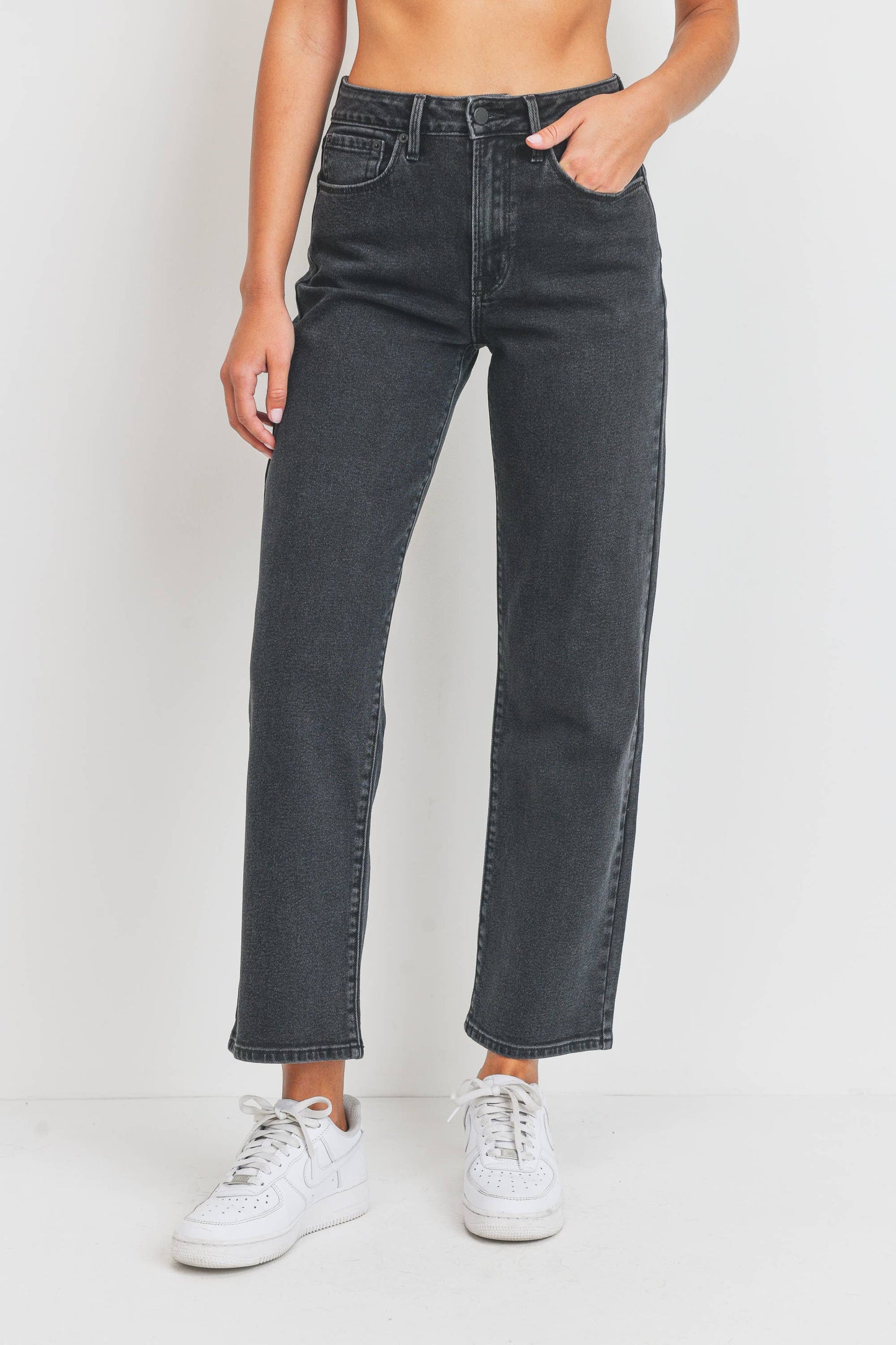 Relaxed Straight Jean (Black)