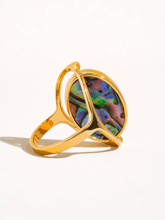 Violette Shell Ring