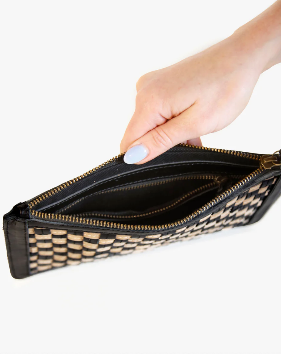 Nesemia Basketweave Clutch: Black / Tan