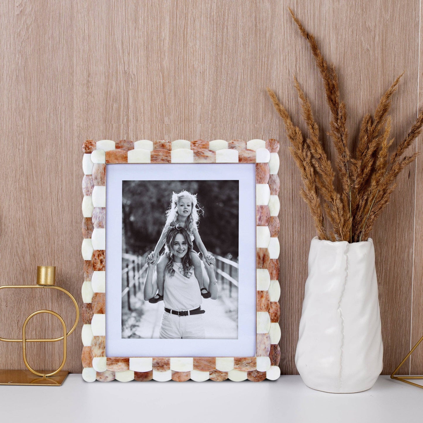 Scalloped Brown & White Picture Frame (8x10)