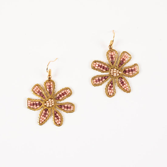 Beaded Daisy Earrings: Mauve